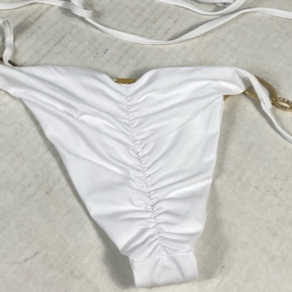 BEACH BUNNY KINSLEY TIE SIDE SKIMPY BIKINI - Picture 9 of 9